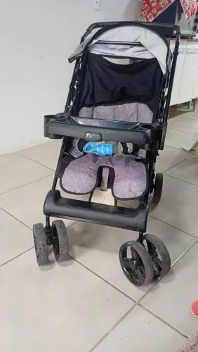 Vendo carrinho bb