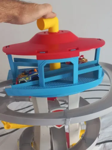 Torre Patrulha Canina 2021 - Marshall e Chase - carros de ferro -