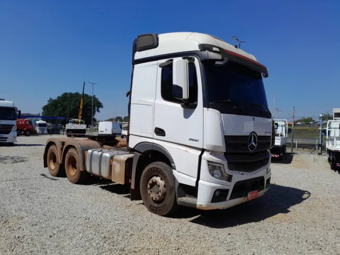 Mercedes-Benz Actros Actros 2651 MP5 LS 6x4 2p (diesel)(E5) 2022/2022 Vamos Seminovos Caça