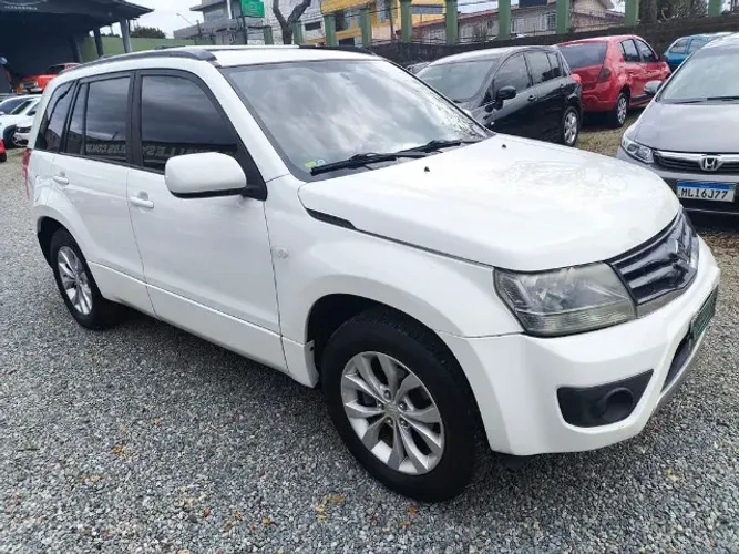 Suzuki Grand Vitara 2.0 16V 4x2/4x4 5P Mec. 2013