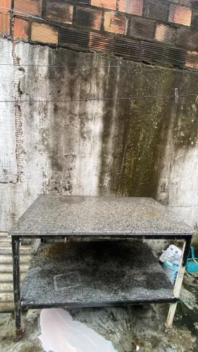 Balcão com duas pedras de mármore 