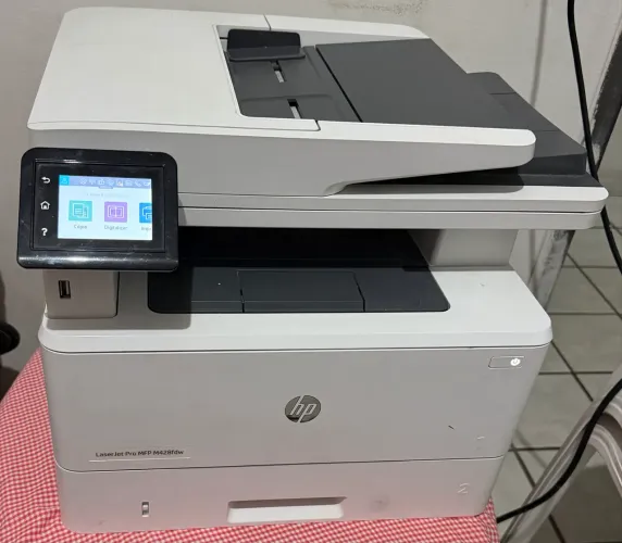 Impressora hp M428 