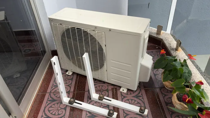 Unidade Externa (Codensadora) Komeco KOS 07 QC 2HX 7000 BTUS