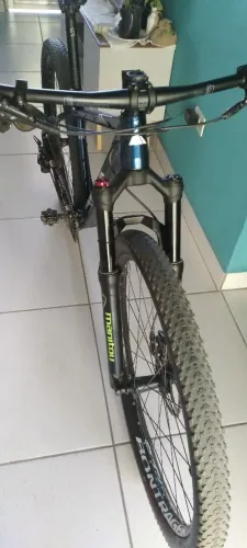 Bicicleta 29 carbono 