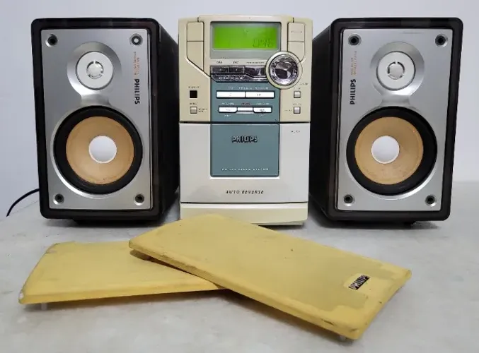 Aparelho Micro System 10w Rms Philips Mc200 Dos Anos 2000 Bege 110v/220v - Chave Seletora 