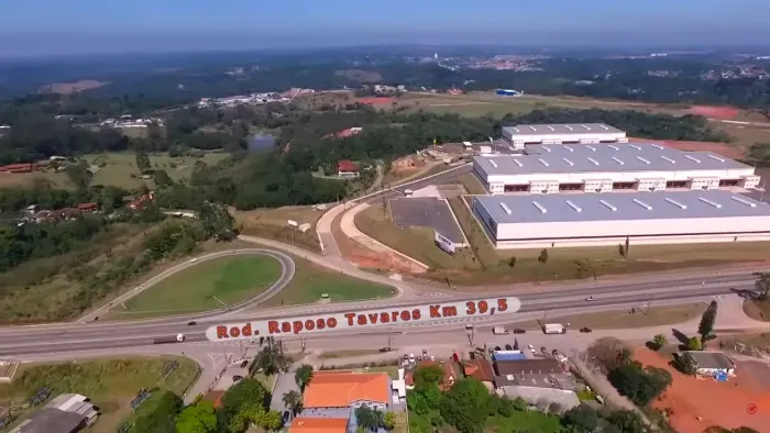 Imóvel para aluguel com 3907 metros quadrados em Jardim Elias - Vargem Grande Paulista - S