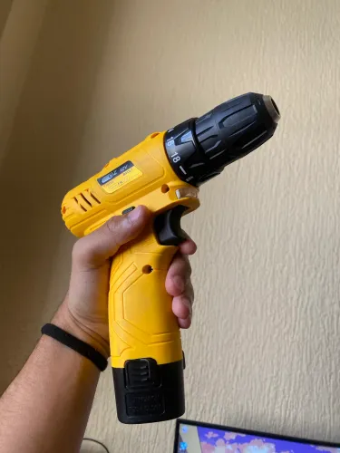 Parafusadeira Furadeira Bateria 12v Bivolt + Acessorios