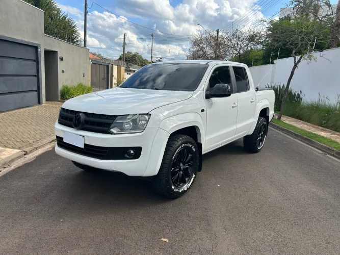 Volkswagen Amarok High.cd 2.0 16V TDI 4X4 Dies. AUT 2013