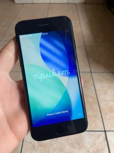 iPhone SE Segunda Geração 128GB LEIA