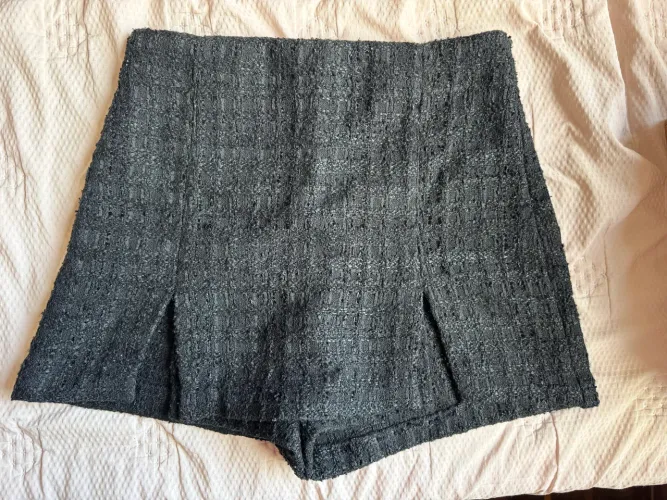 short saia Zara em tweed