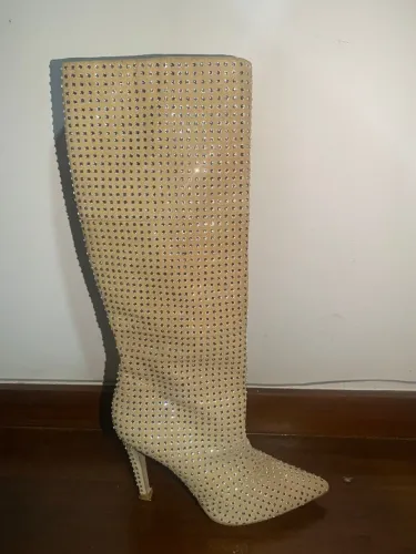 Bota Luiza Barcelos cano alto 