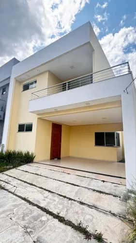Casa com 3 suítes no condomínio Quartzo