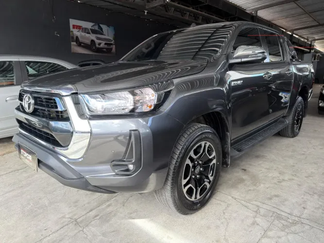 Toyota Hilux CD SRV 4X4 2.8 TDI Diesel Aut. 2024