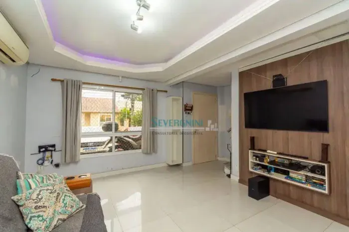 Sobrado com 3 dormitórios à venda, 85 m² por R$ 569.000,00 - Central Parque - Cachoeirinha