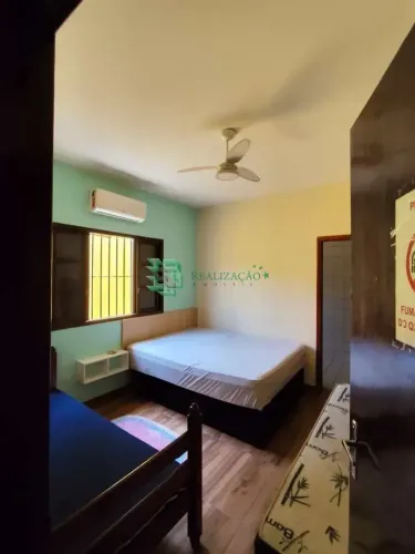 CASARÃO COM PISCINA BARATO EM MONGAGUÁ