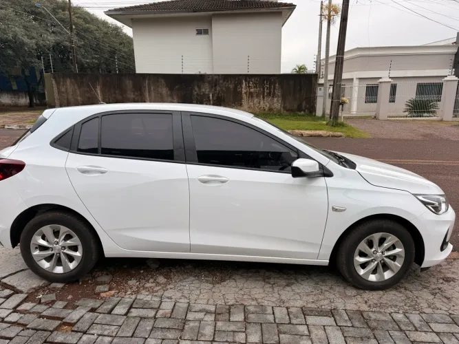 Chevrolet Onix Hatch LT 1.0 12V TB Flex Aut. 4P 2021