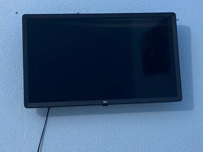 Televisão LG 32 Polegadas. 