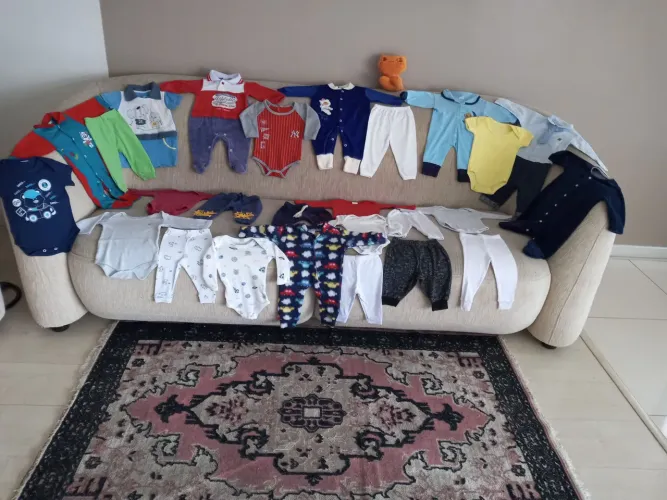 LOTINHO BEBÊ MENINO RN P ( BRINDE EDREDON VERÃO PARA BERÇO)