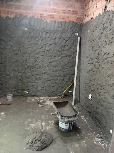 Pedreiro pra toda obra 