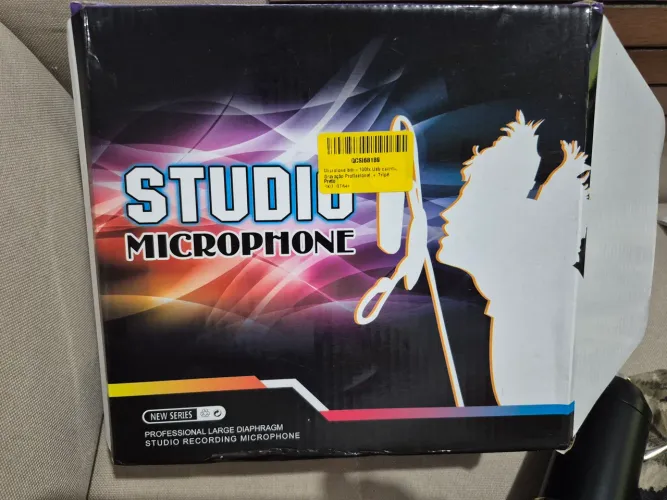 Microfone profissional para estúdios e gravações 