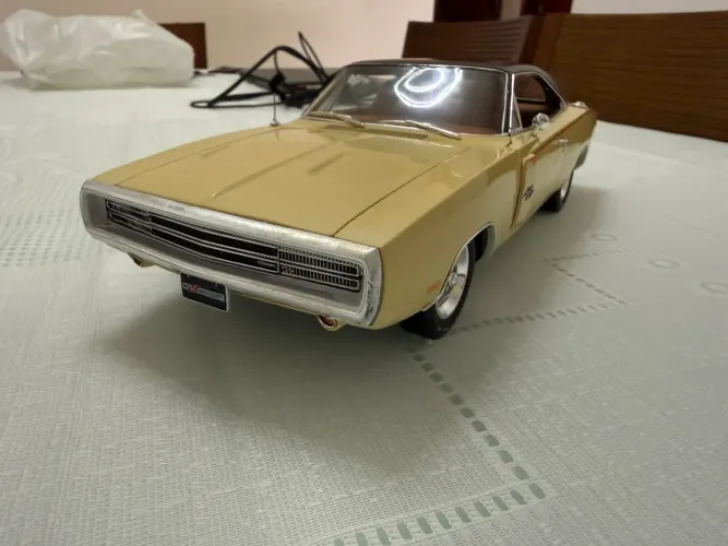 Mini Charger R/T 1970 1:18 Auto World