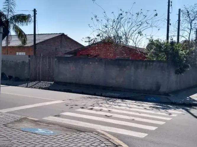 Casa 2Q, Sala, Cozinha e Banheiro - JD. Esperança Paranaguá - Pr