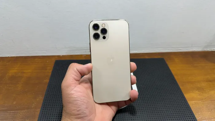 IPhone 12 Pro 256GB gold - semi novo