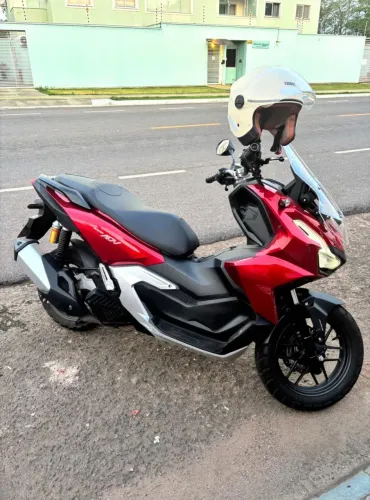 Honda ADV 160 25/25 com 5mil rodados