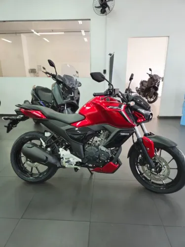 Fazer FZ15 2026 0KM - Financio, condição 12x sem juros cartão de crédito, Consórcio