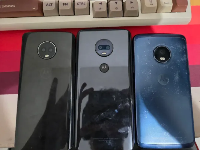 Celulares motorola para retirada de peças
