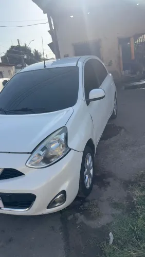 Nissan March SV 1.0 12V Flex 5P 2015