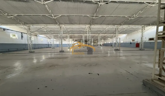 Galpão Industrial para locação no Jardim São Pedro em Osasco c/ 3.910m² - Pátio, Doca, Bal