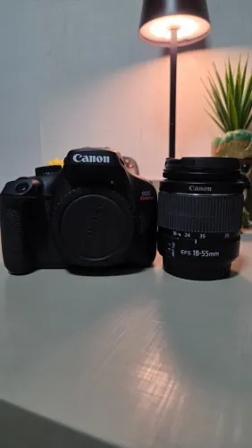 Canon T100 + lente 18-55mm