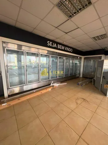LOJA EM POSTO DE COMBUSTÍVEL (CONVENIÊNCIA)