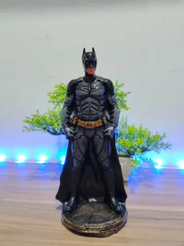 BONECO BATMAN COLECIONAVEL EM RESINA 