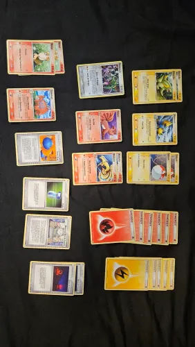 Coleção de card pokémon tgc Rayquaza foil