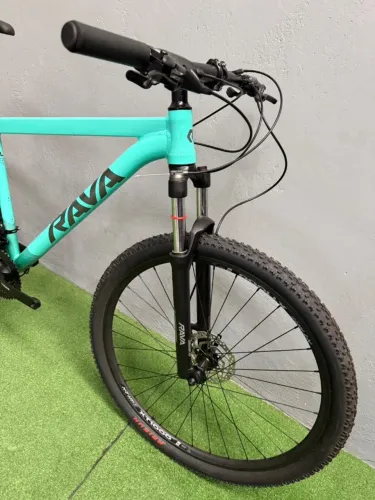 BICICLETA RAVA PRESSURE PLUS 21V