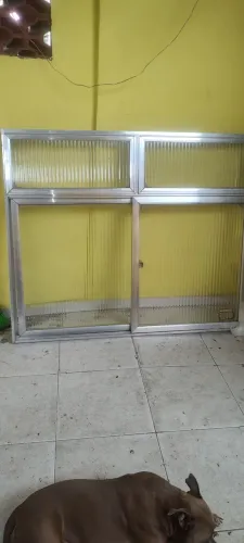 Janela de alumínio 