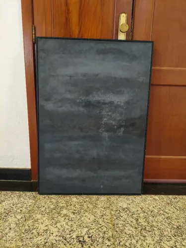 Quadro decorativo abstrato preto e cinza com moldura