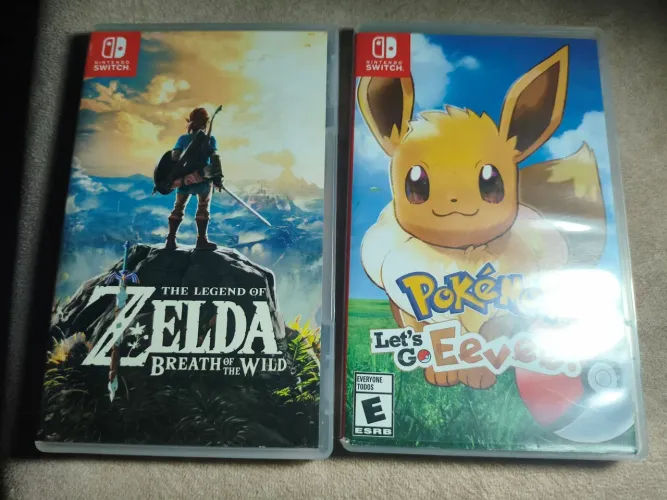 Dupla de jogos Nintendo Switch - Pokemon lets go eevee + Zelda Botw