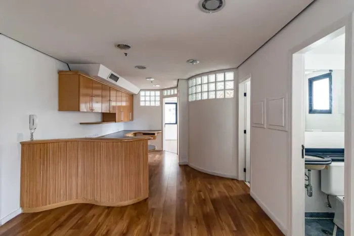 Sala comercial na Rua Maestro Cardim, 354 - Cj.65 123 m²
