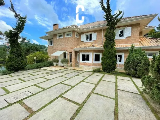 Casa luxuosa com 7 dormitórios à venda no Condomínio Vila Simonsen - Campos do Jordão/SP
