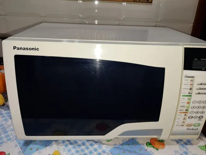 Vendo um micro-ondas 