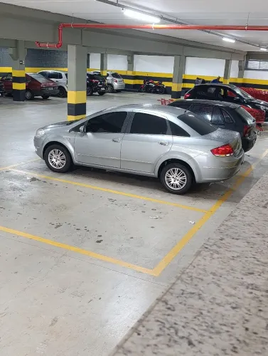 Fiat Linea 1.9/ HLX 1.9/1.8 Flex Dualogic 4P 2011