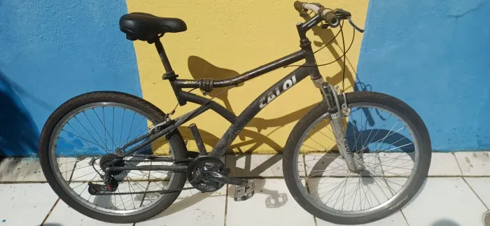 Bicicleta Caloi Aro 26 com Suspensão e Marchas