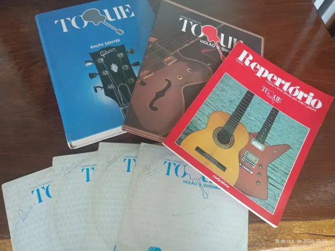 Toque Curso Completo Para Violão E Guitarra Livros + Discos (Usado)