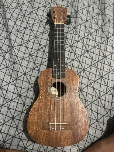 Ukulele Shelby Soprano - Seminovo, Excelente Estado!