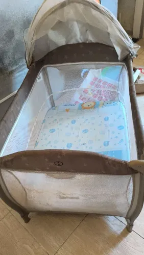 Berço, chiqueirinho 350,00