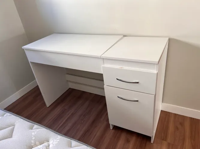 Mesa Escrivaninha / Penteadeira