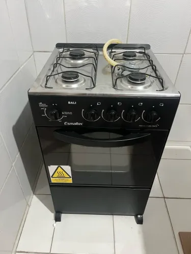 Vendo fogão!!! 500,00 Novinho 